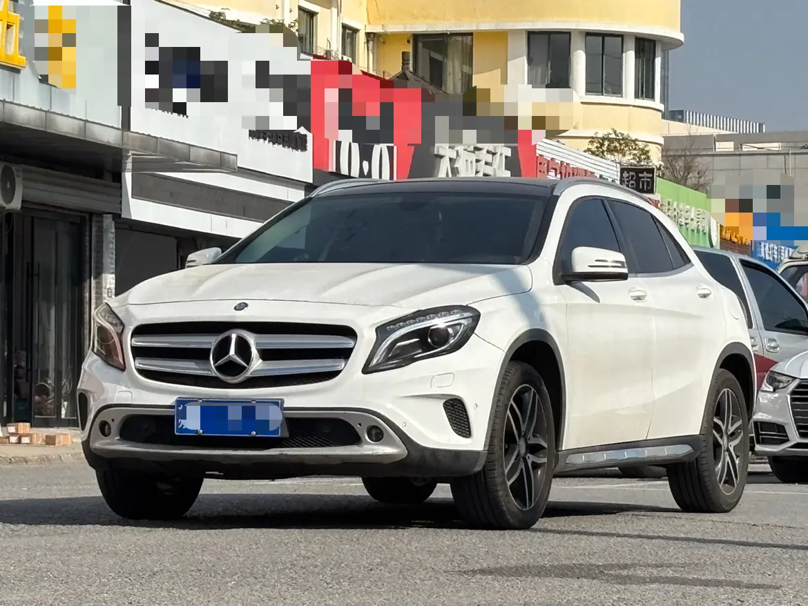 Mercedes-Benz GLA  из Китая