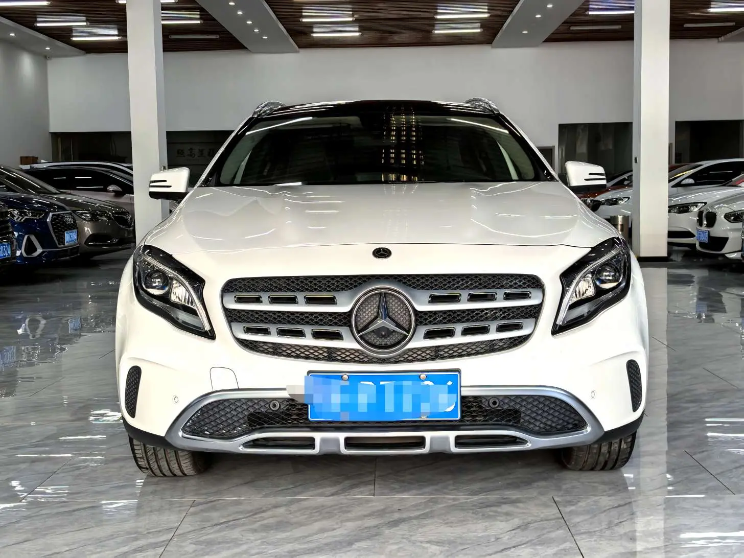 Mercedes-Benz GLA  из Китая