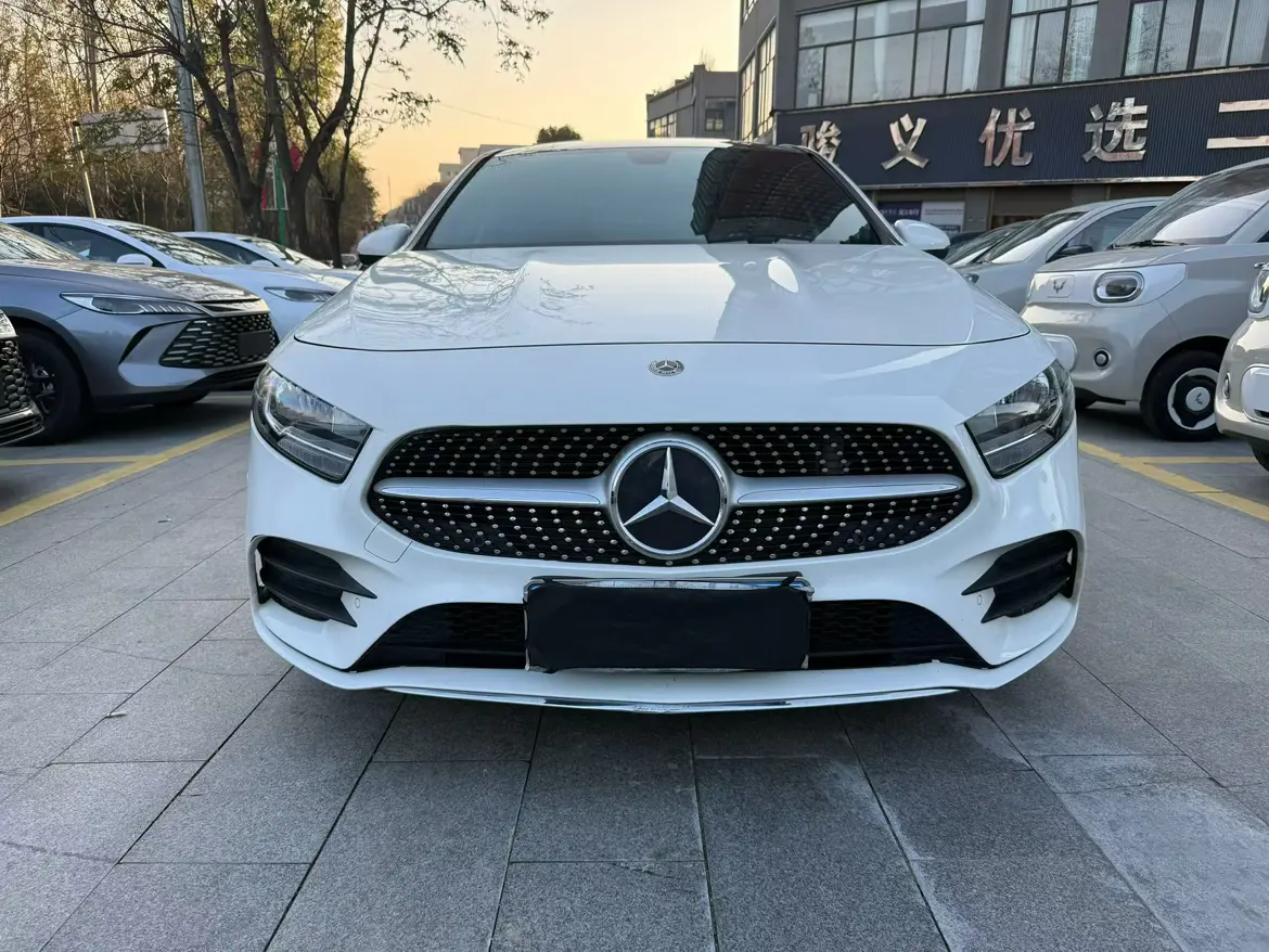 Mercedes-Benz Mercedes Benz A Class  из Китая