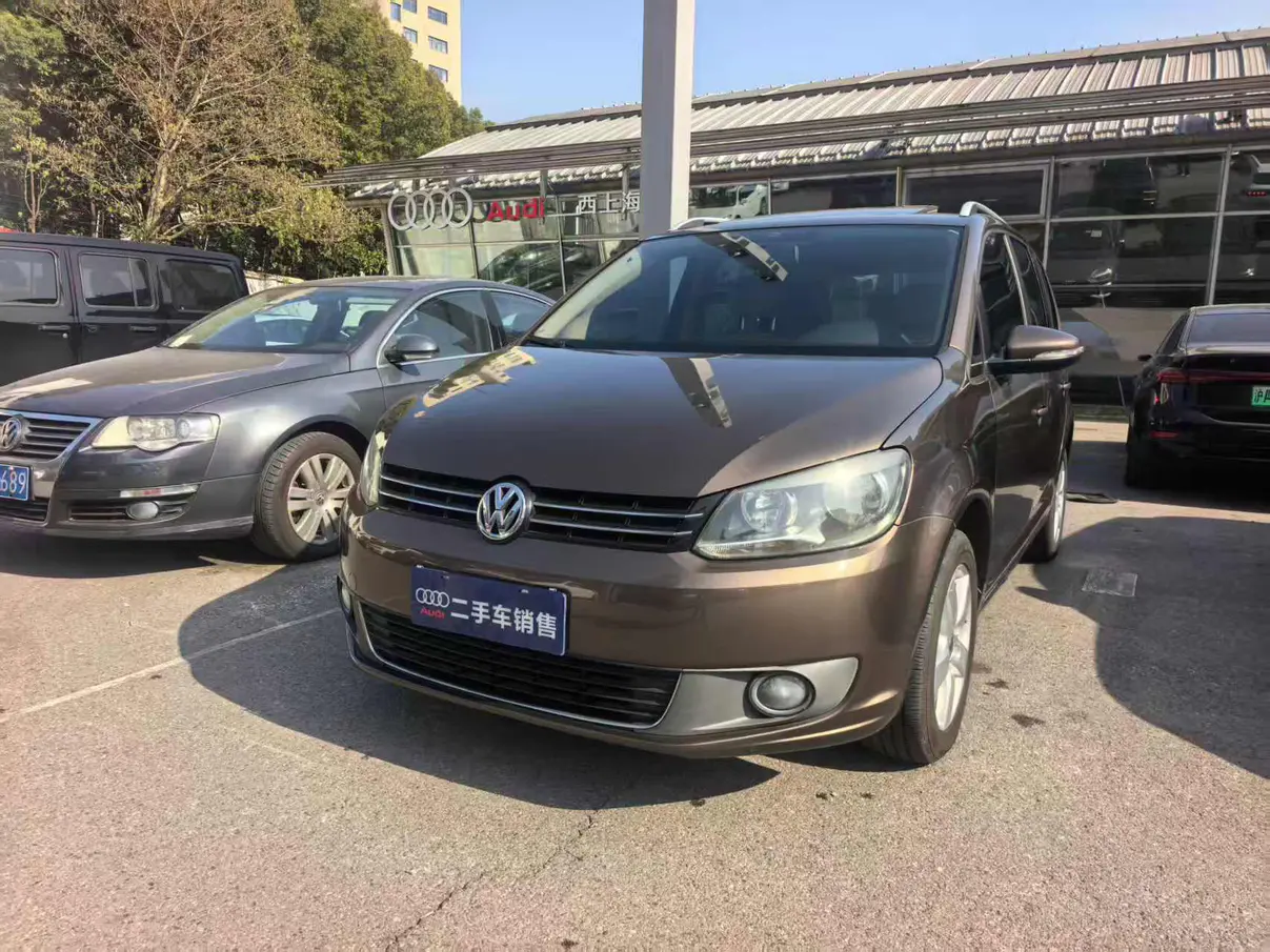 Volkswagen Touran  из Китая