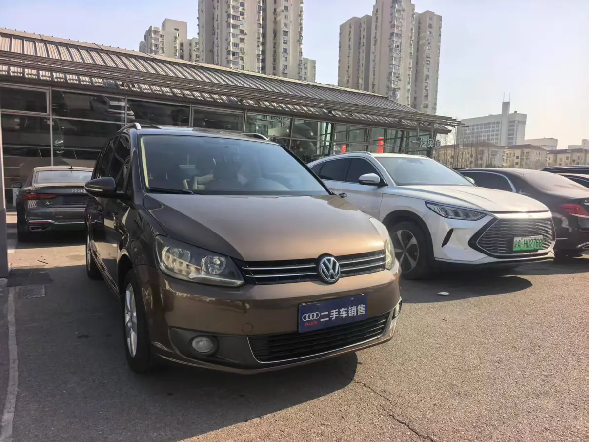 Volkswagen Touran  из Китая