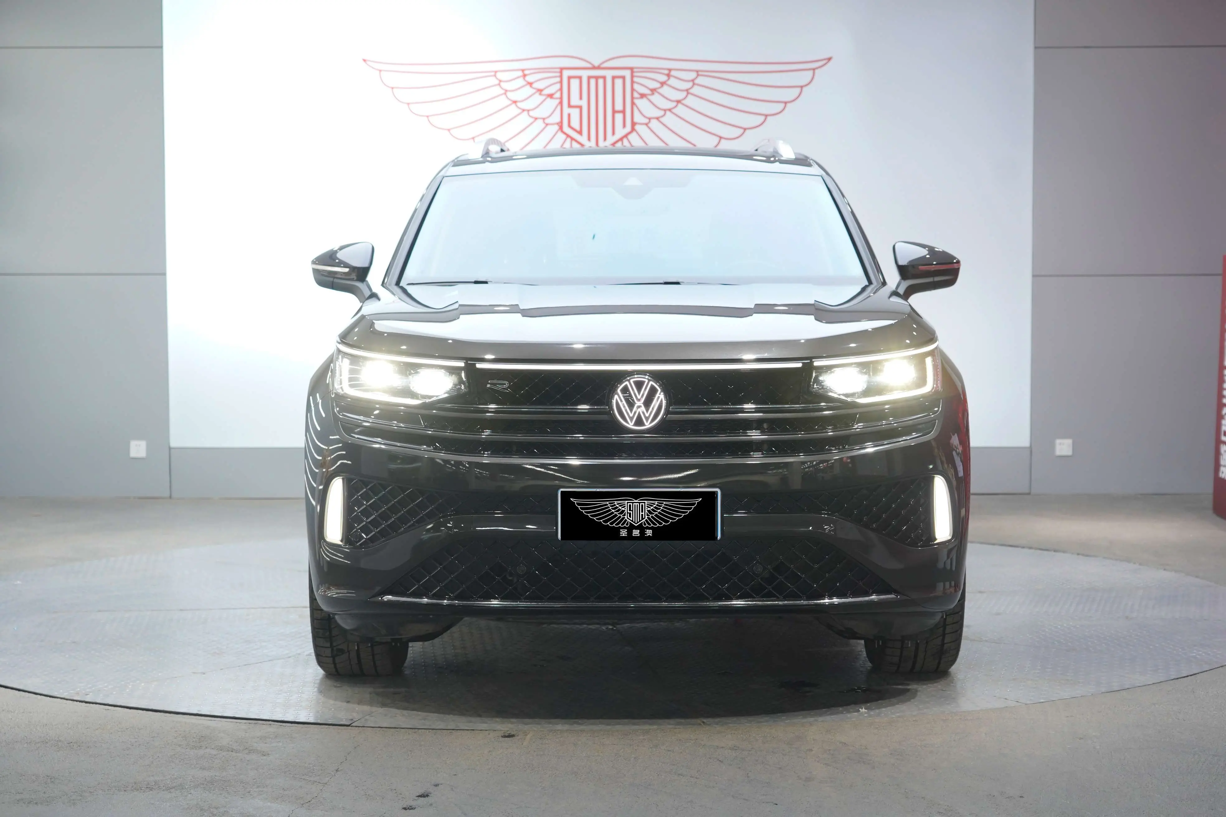 Volkswagen Patrol  из Китая