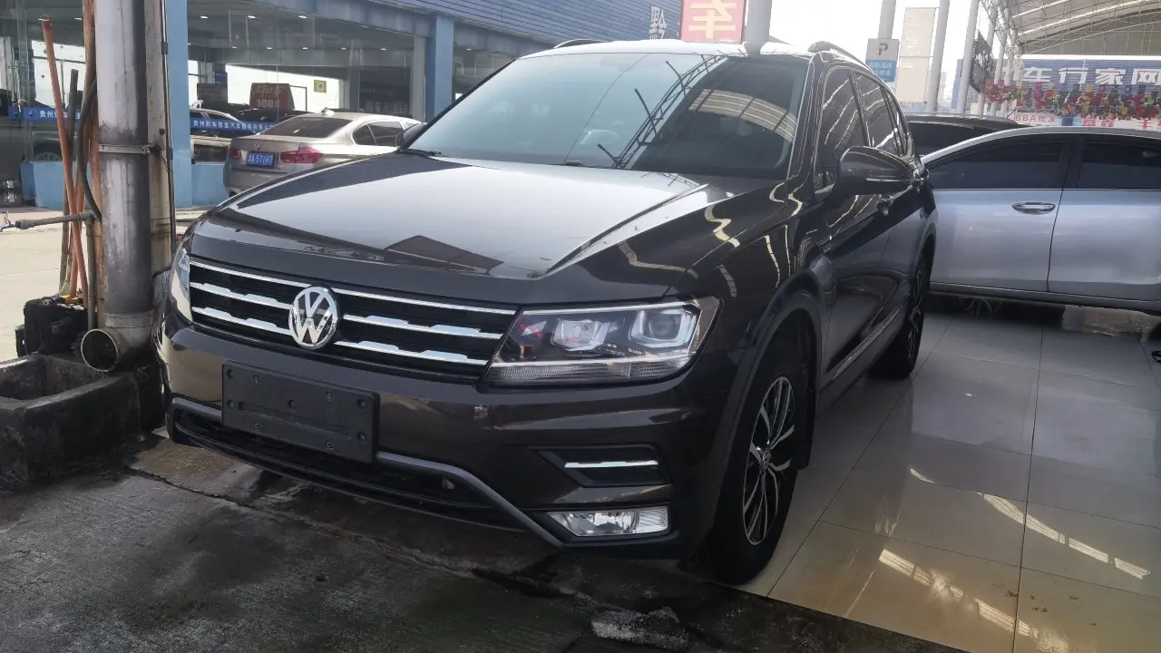 Volkswagen Tiguan L  из Китая
