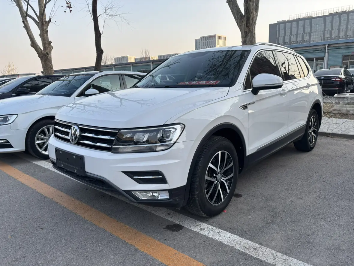 Volkswagen Tiguan L  из Китая
