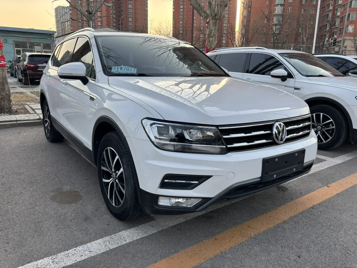 Volkswagen Tiguan L  из Китая