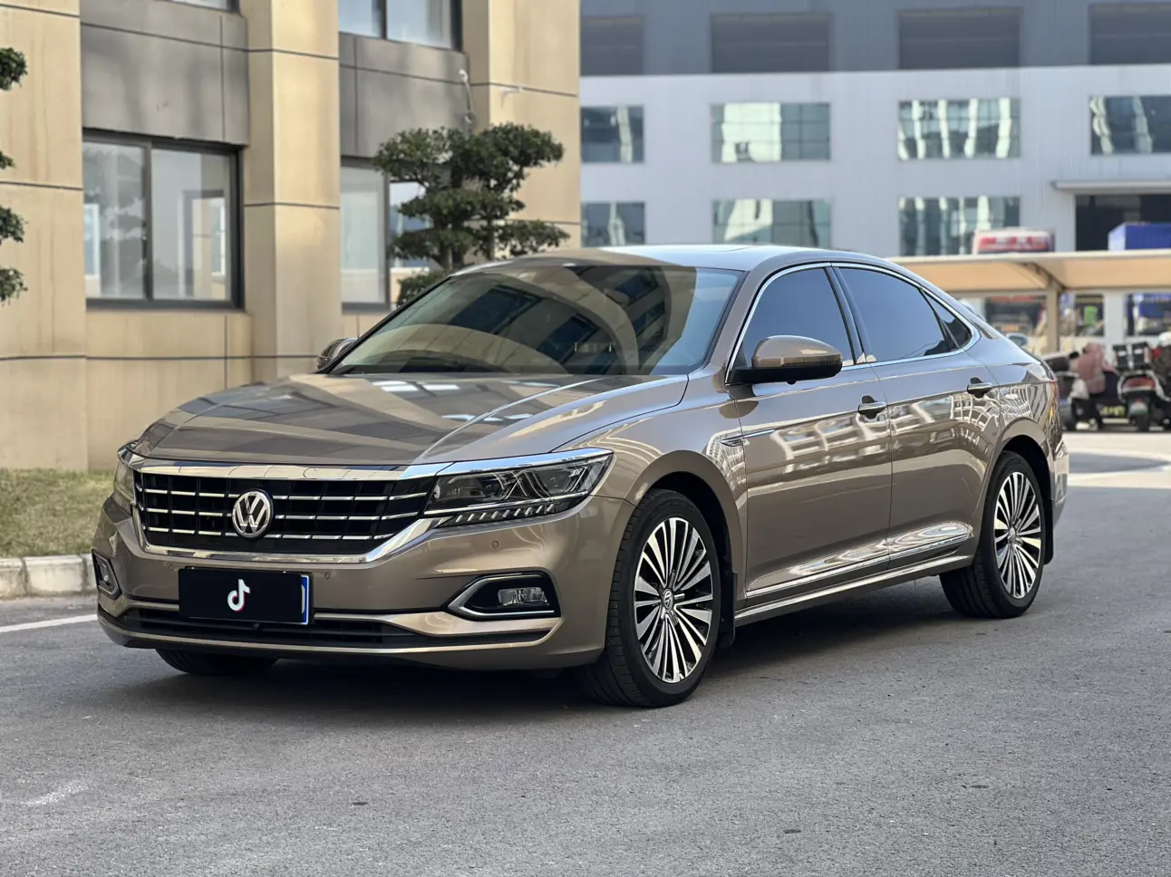 Volkswagen Passat  из Китая