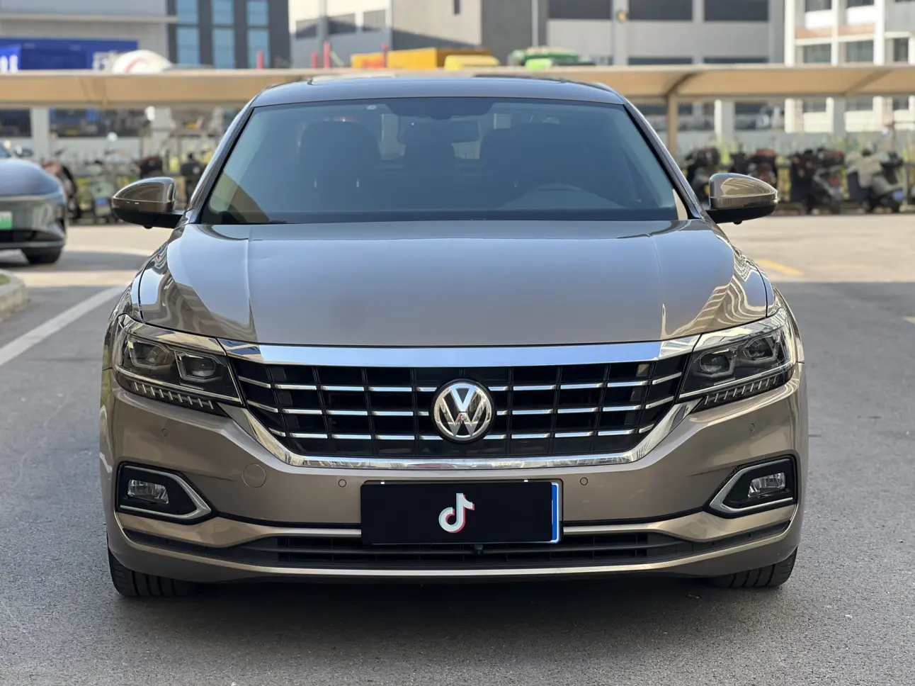 Volkswagen Passat  из Китая