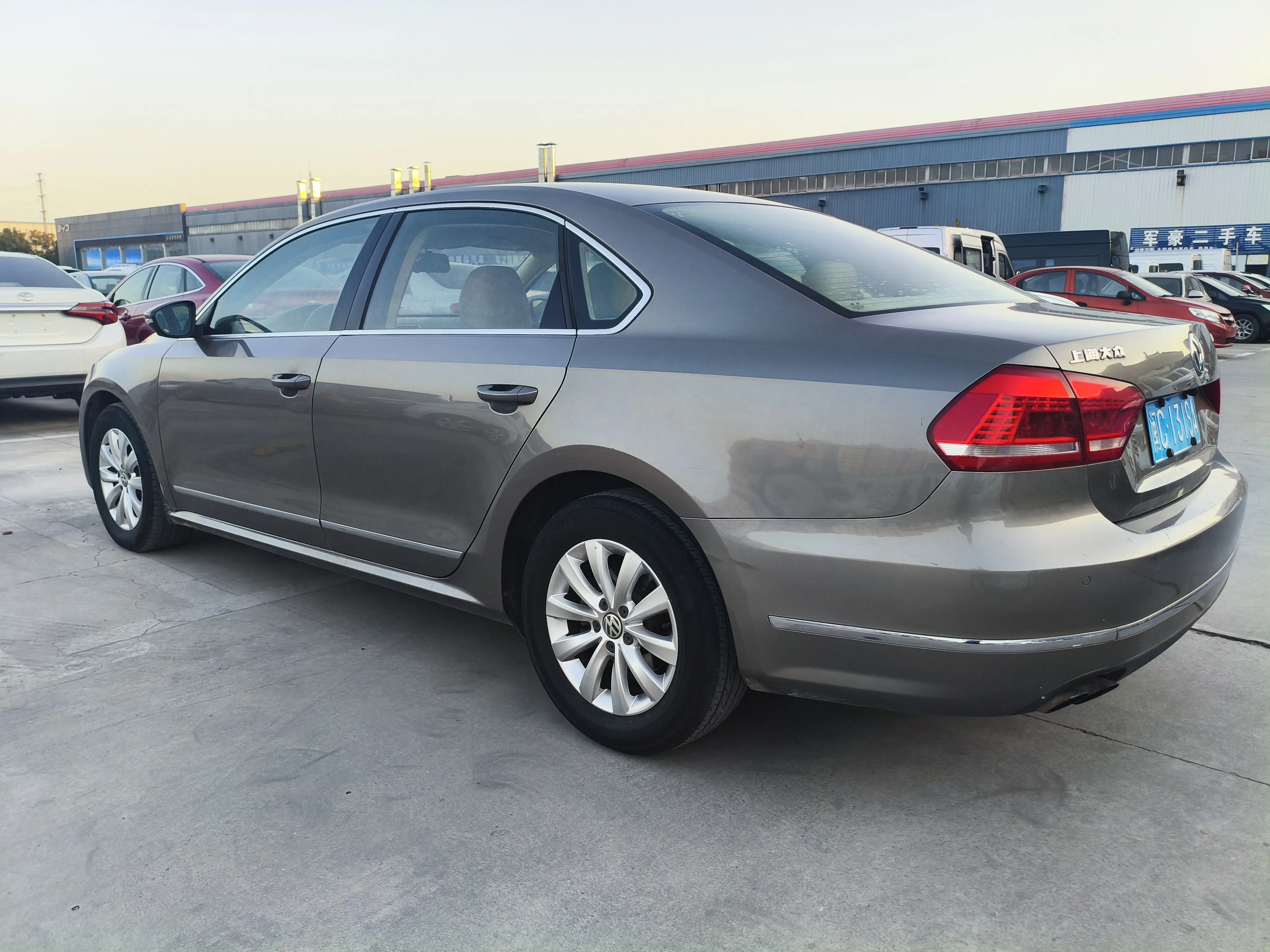 Volkswagen Passat  из Китая