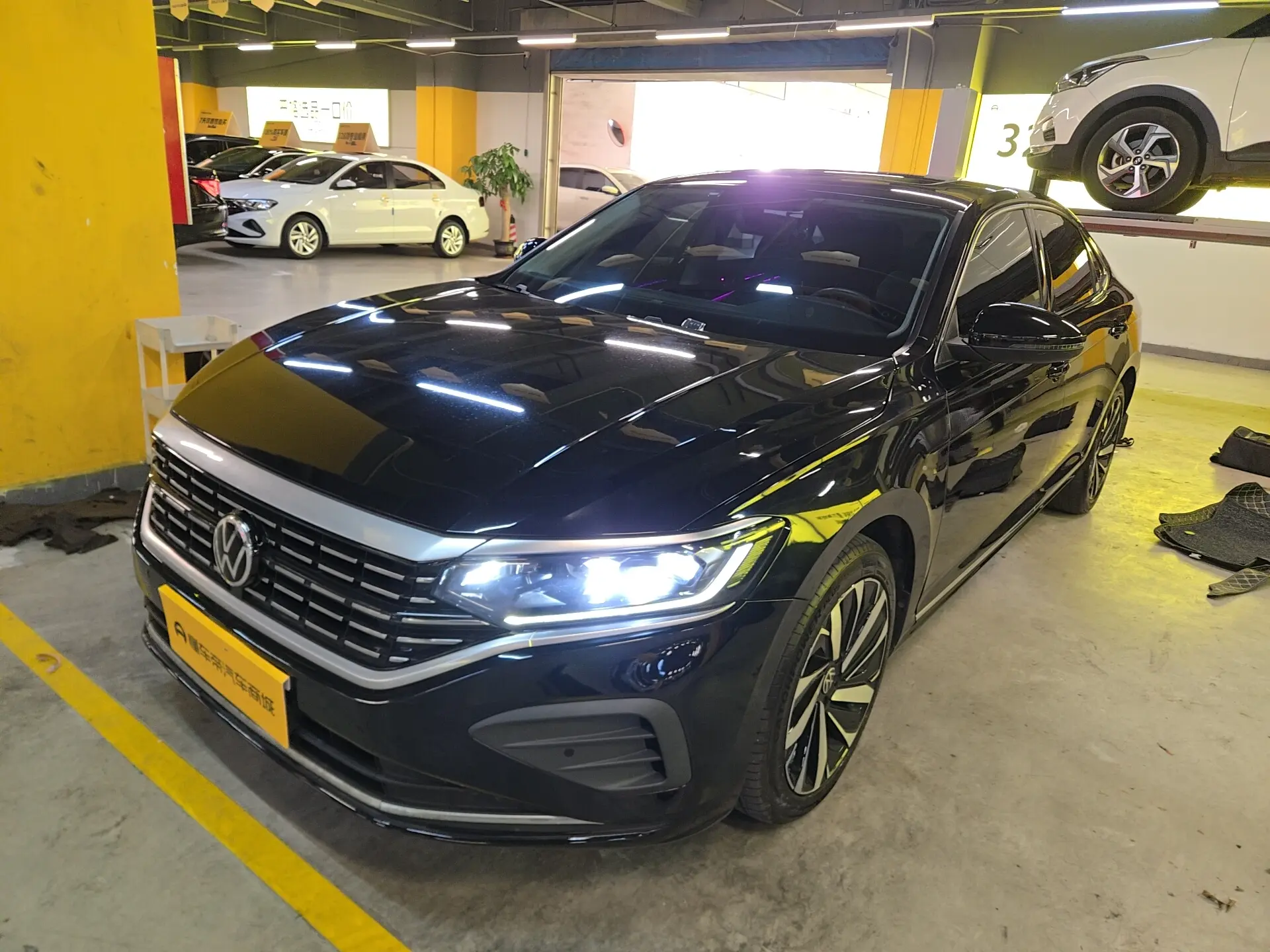 Volkswagen Passat  из Китая