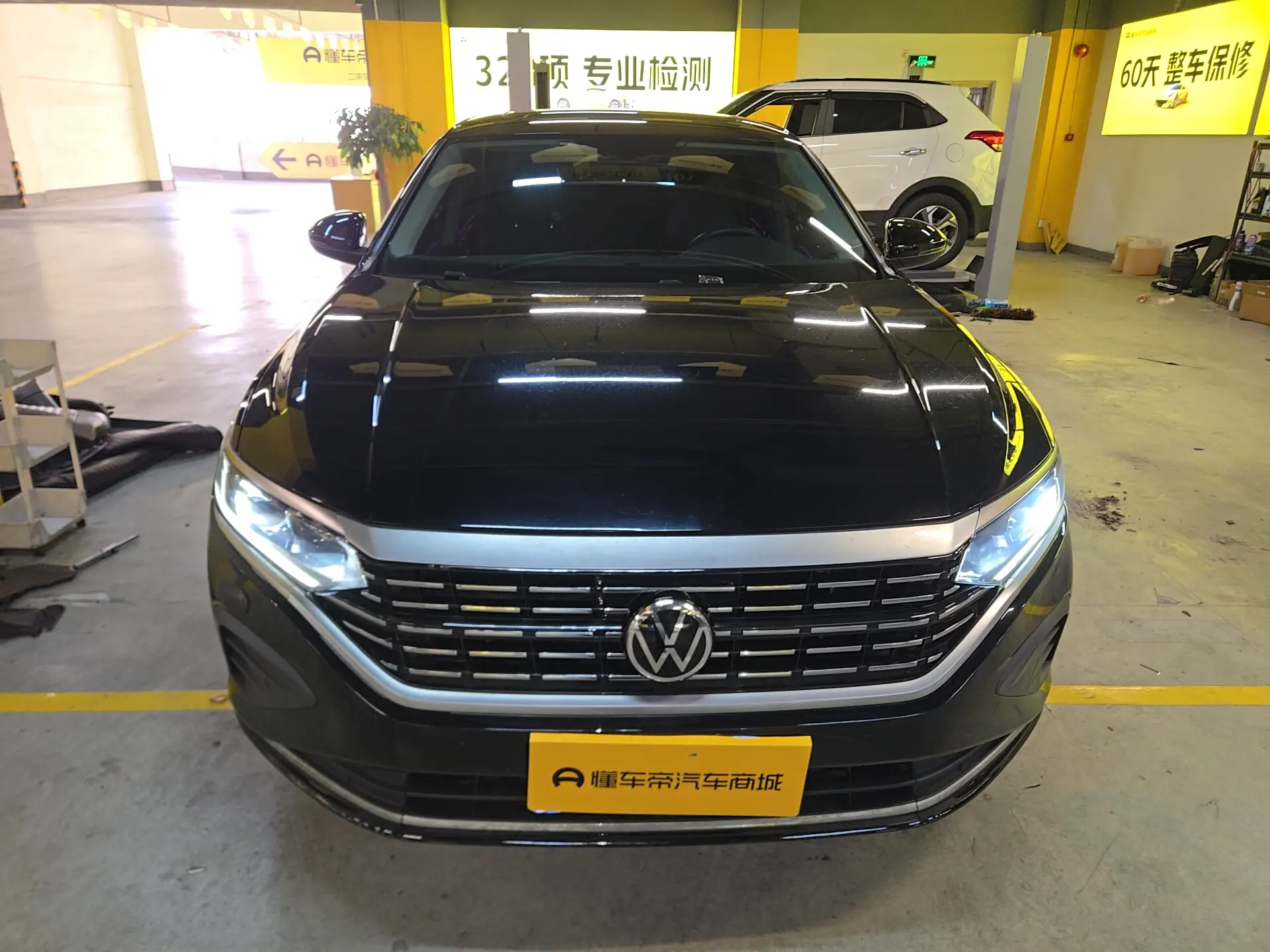 Volkswagen Passat  из Китая