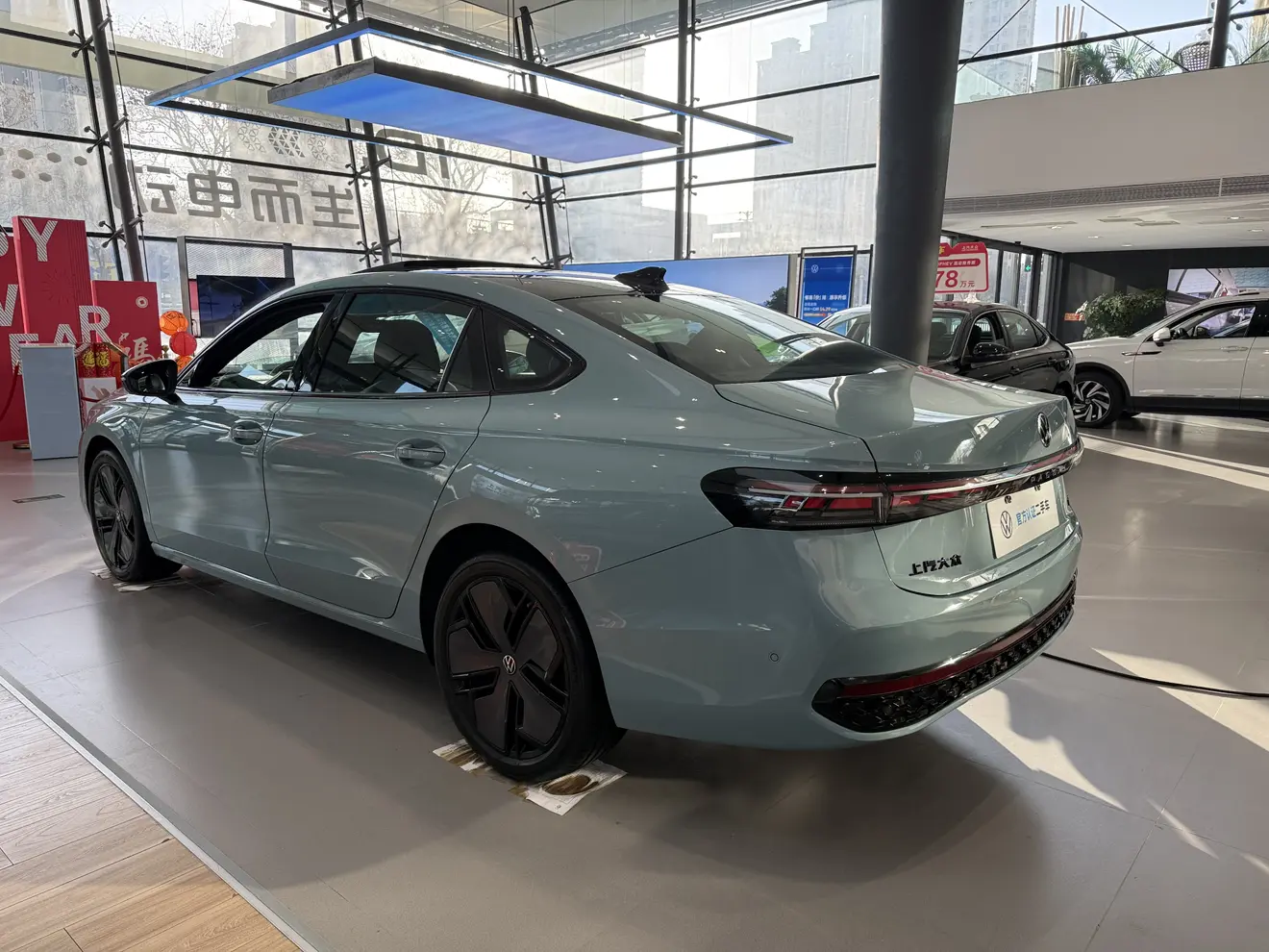 Volkswagen Passat  из Китая