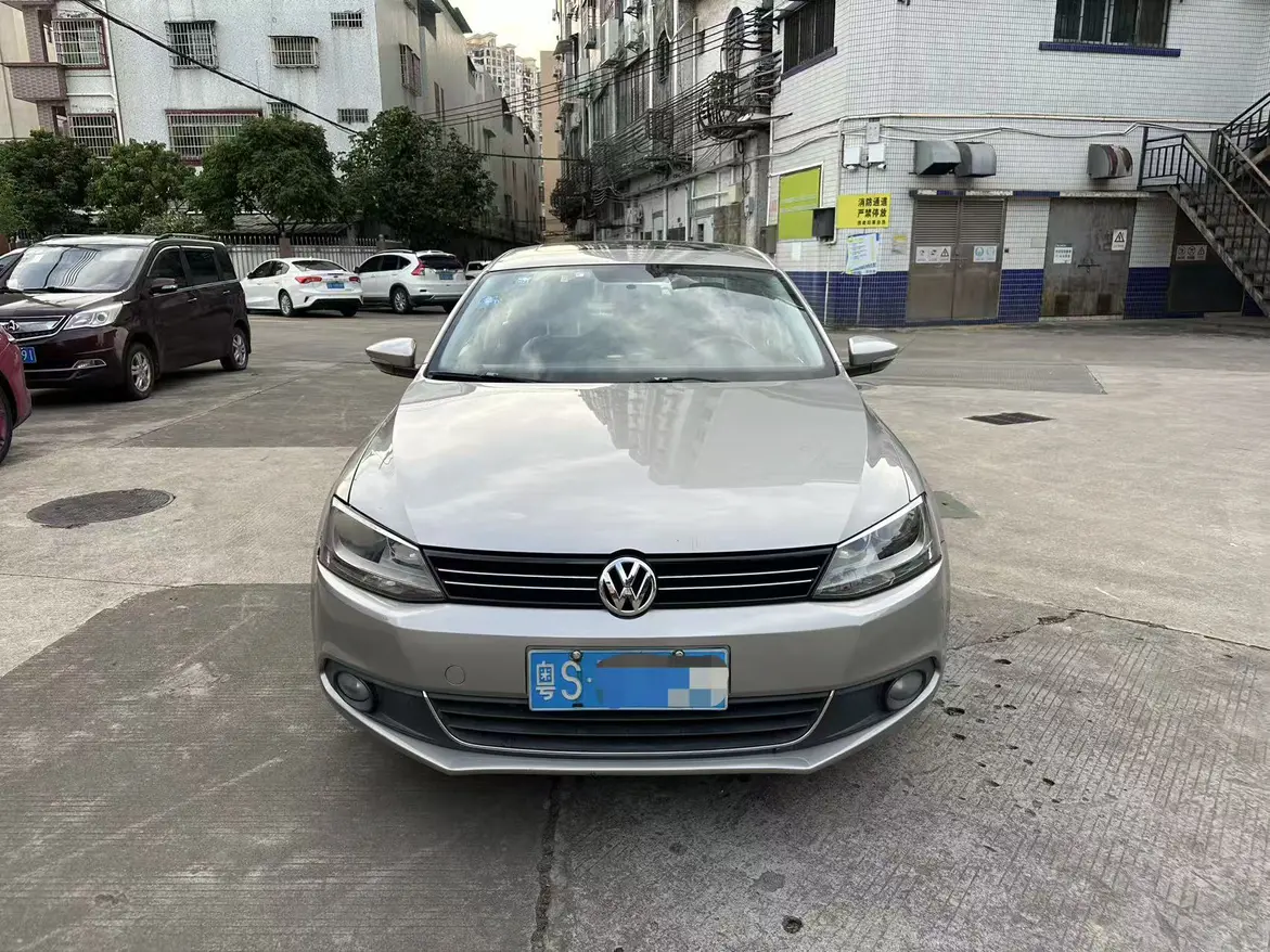 Volkswagen Sagitar  из Китая