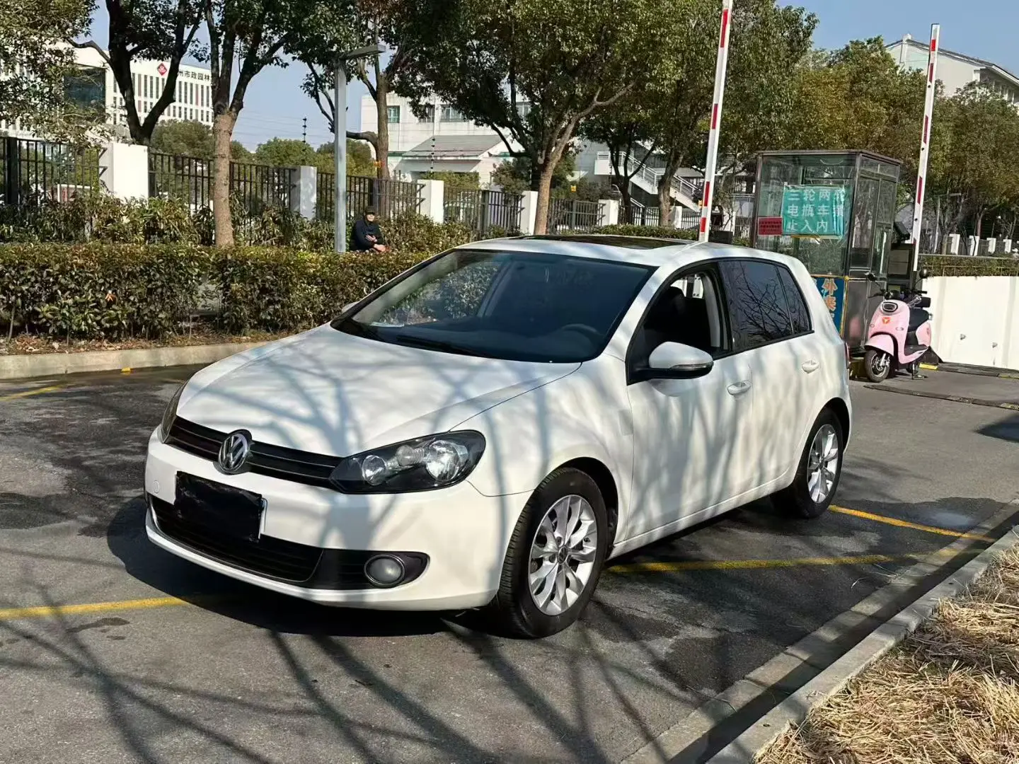 Volkswagen Golf  из Китая