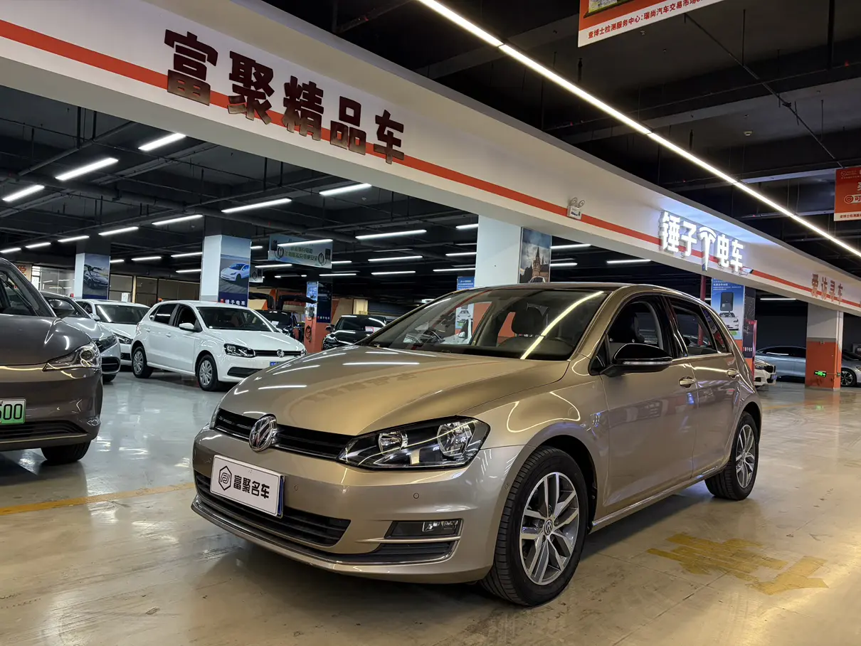 Volkswagen Golf  из Китая