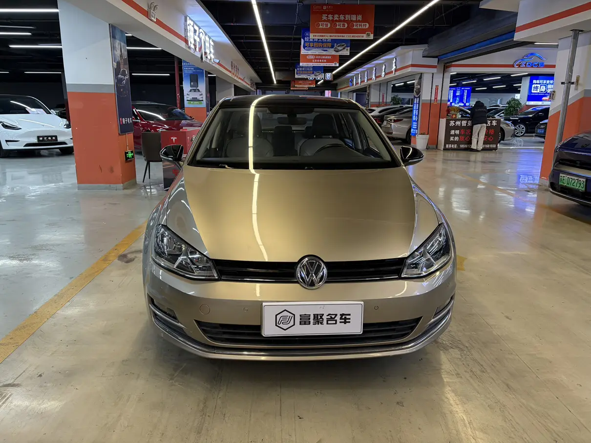 Volkswagen Golf  из Китая