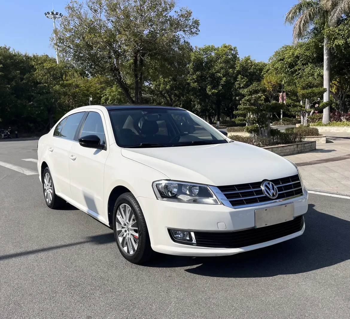 Volkswagen Lavida  из Китая