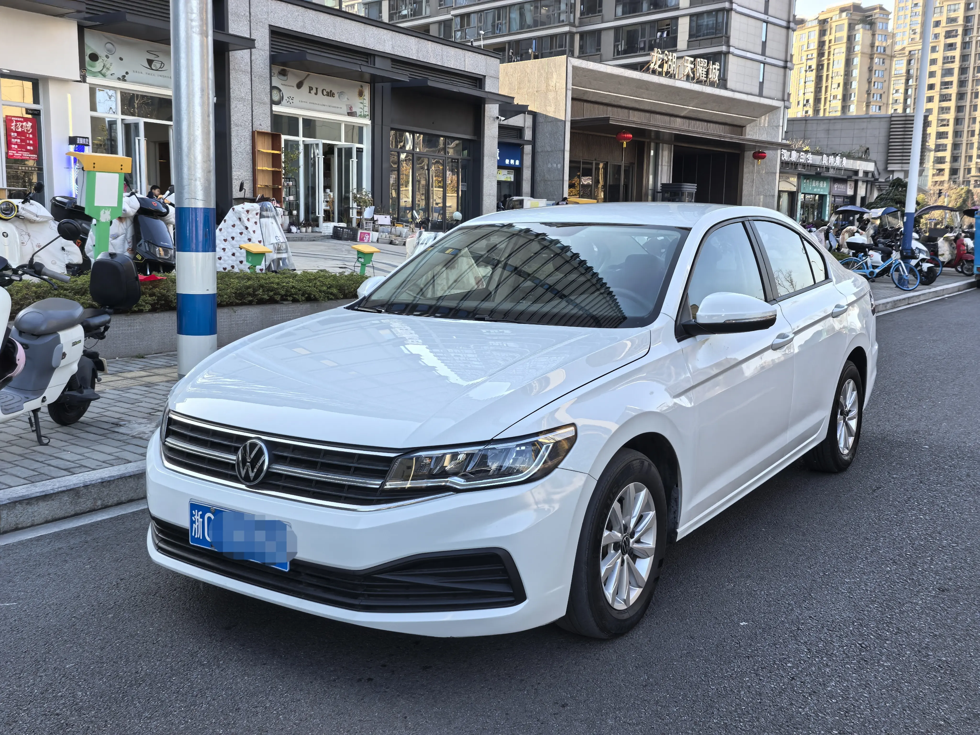 Volkswagen Bora  из Китая