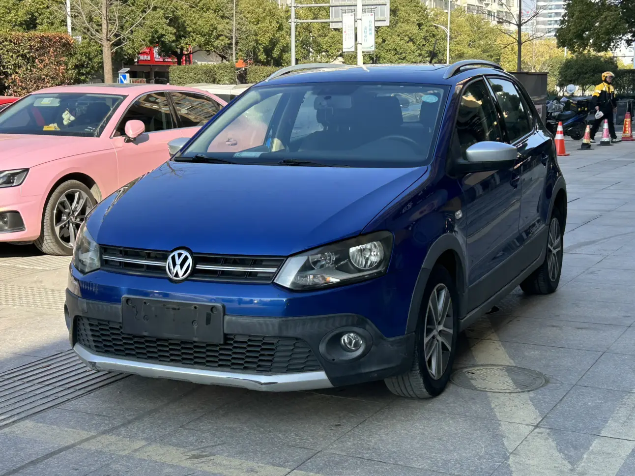 Volkswagen Polo  из Китая