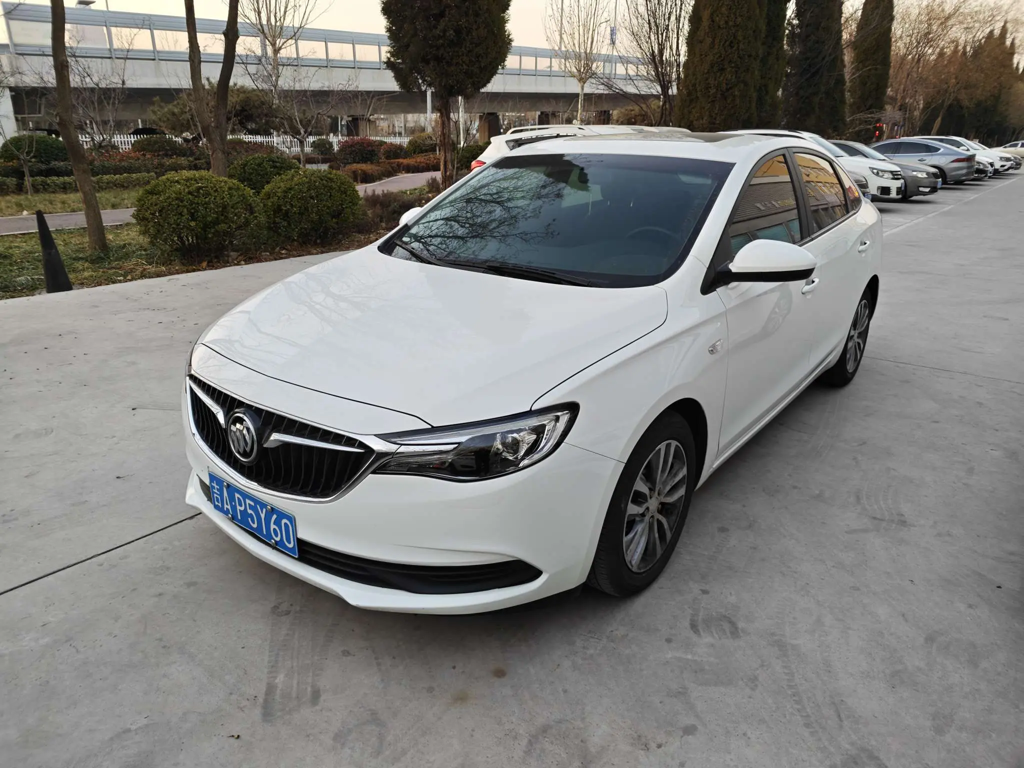 Buick Yinglang  из Китая