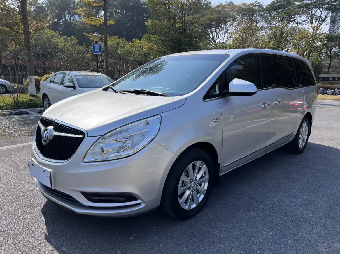 Buick GL8  из Китая