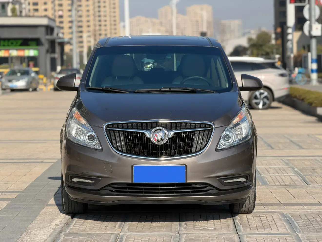 Buick GL8  из Китая