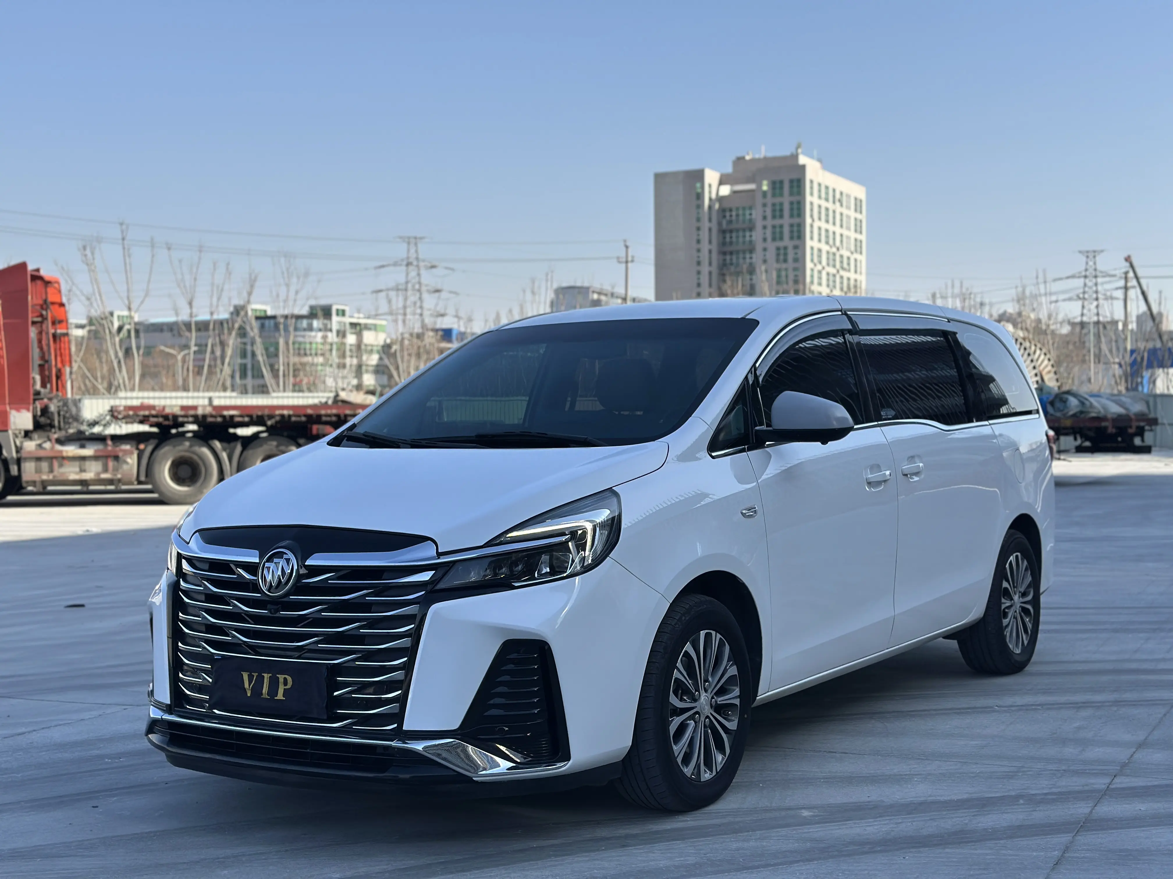 Buick GL8  из Китая