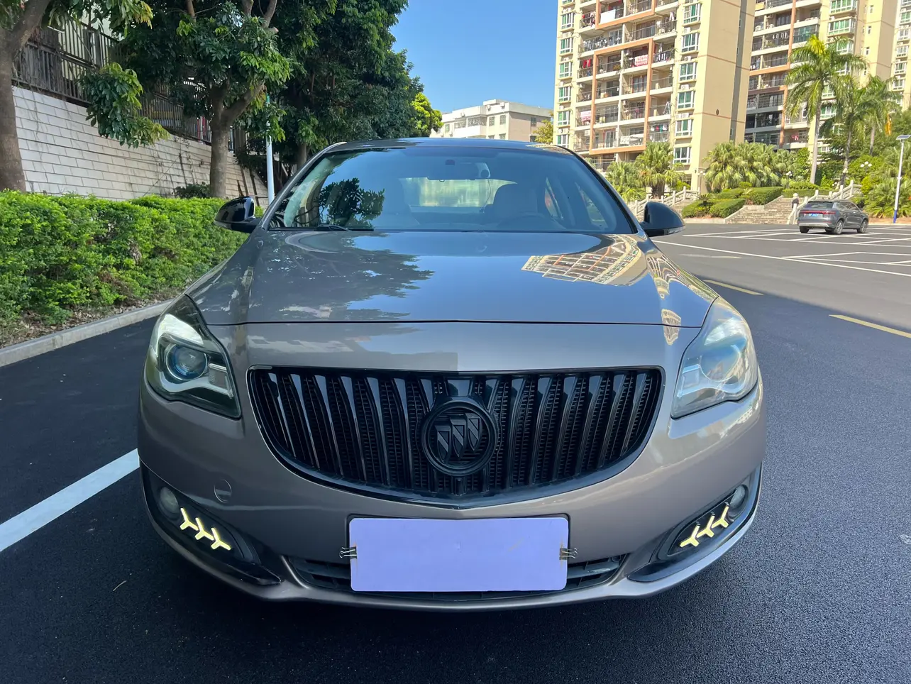 Buick Majesty  из Китая