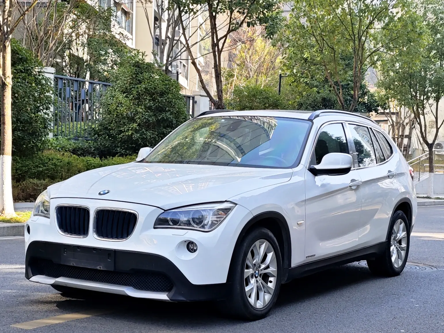 BMW X1  из Китая