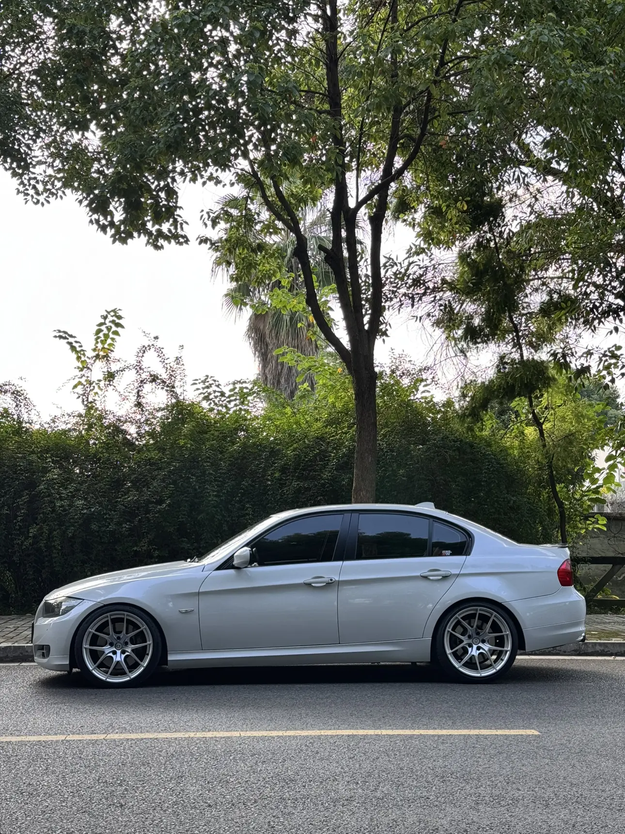 BMW 3 Series  из Китая