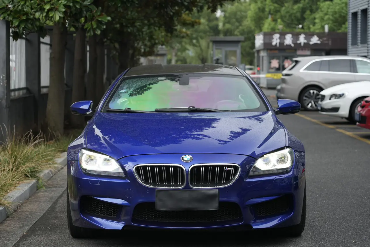 BMW M6  из Китая