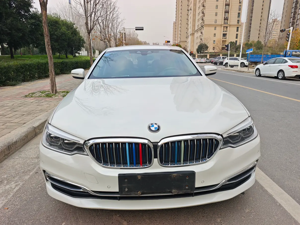 BMW 5 Series PHEV  из Китая