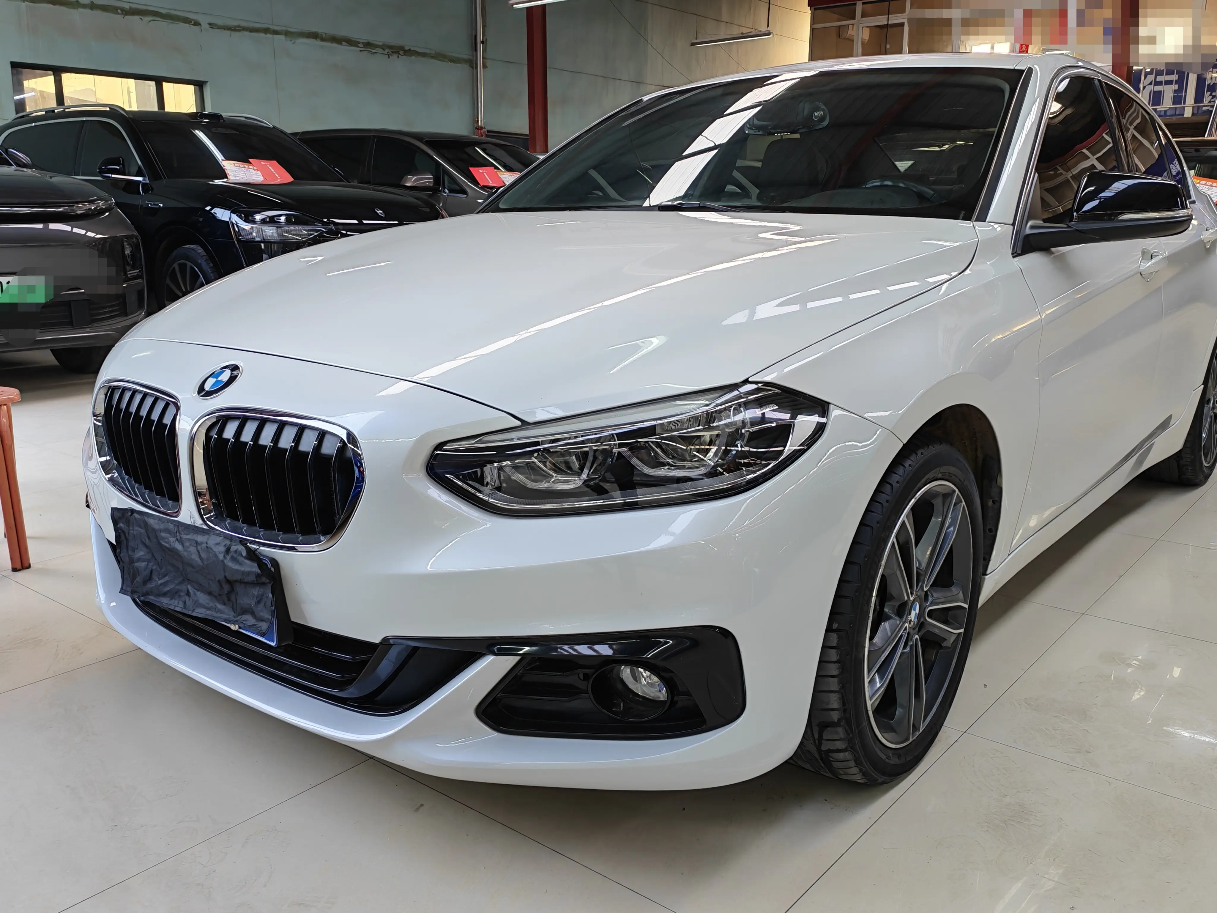 BMW 1 Series  из Китая