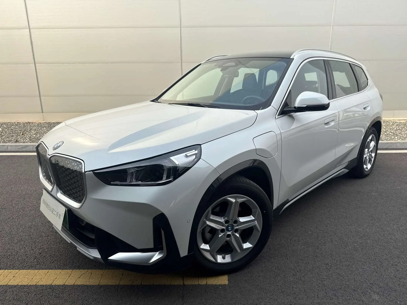 BMW iX1  из Китая