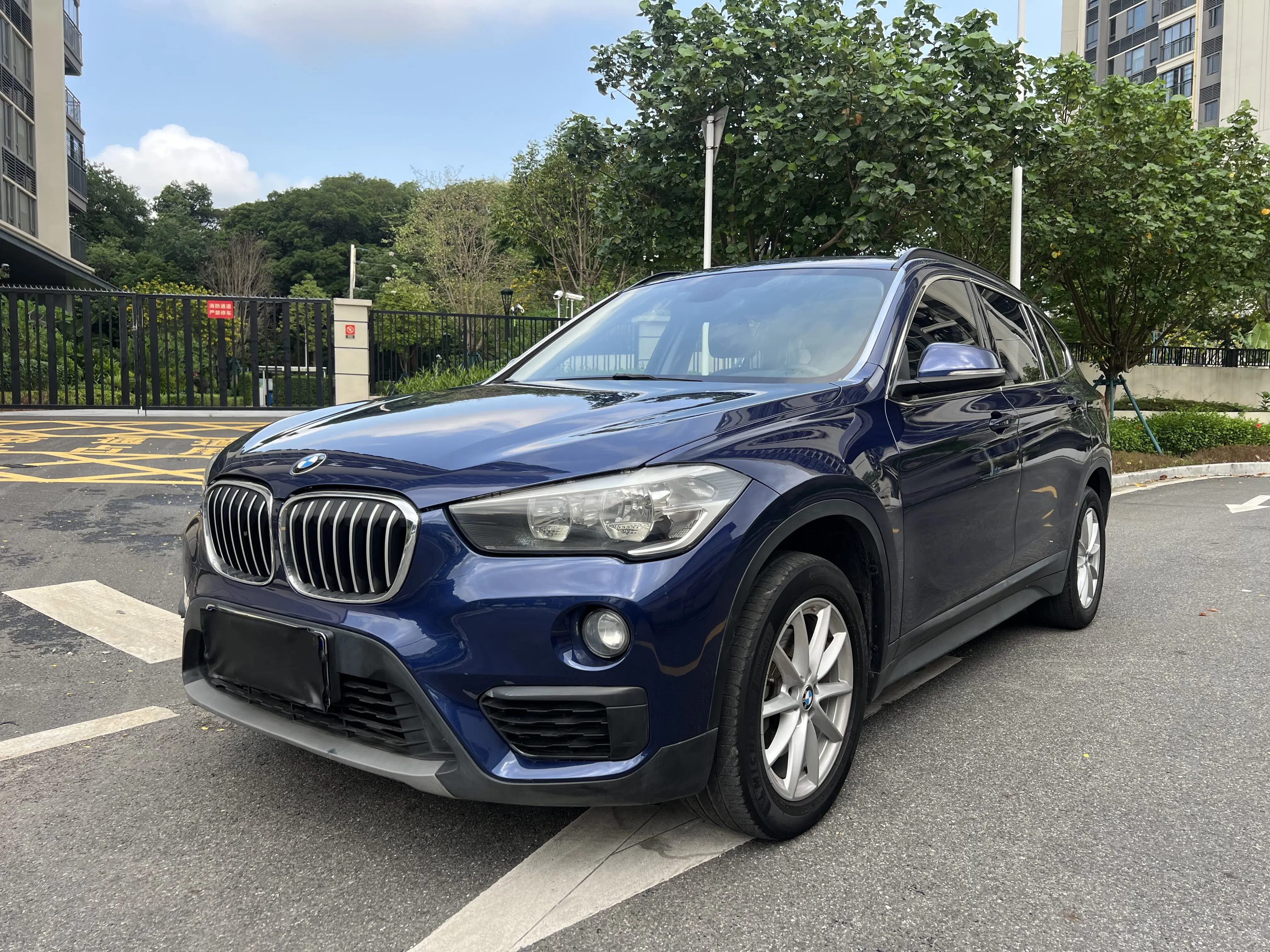 BMW X1  из Китая