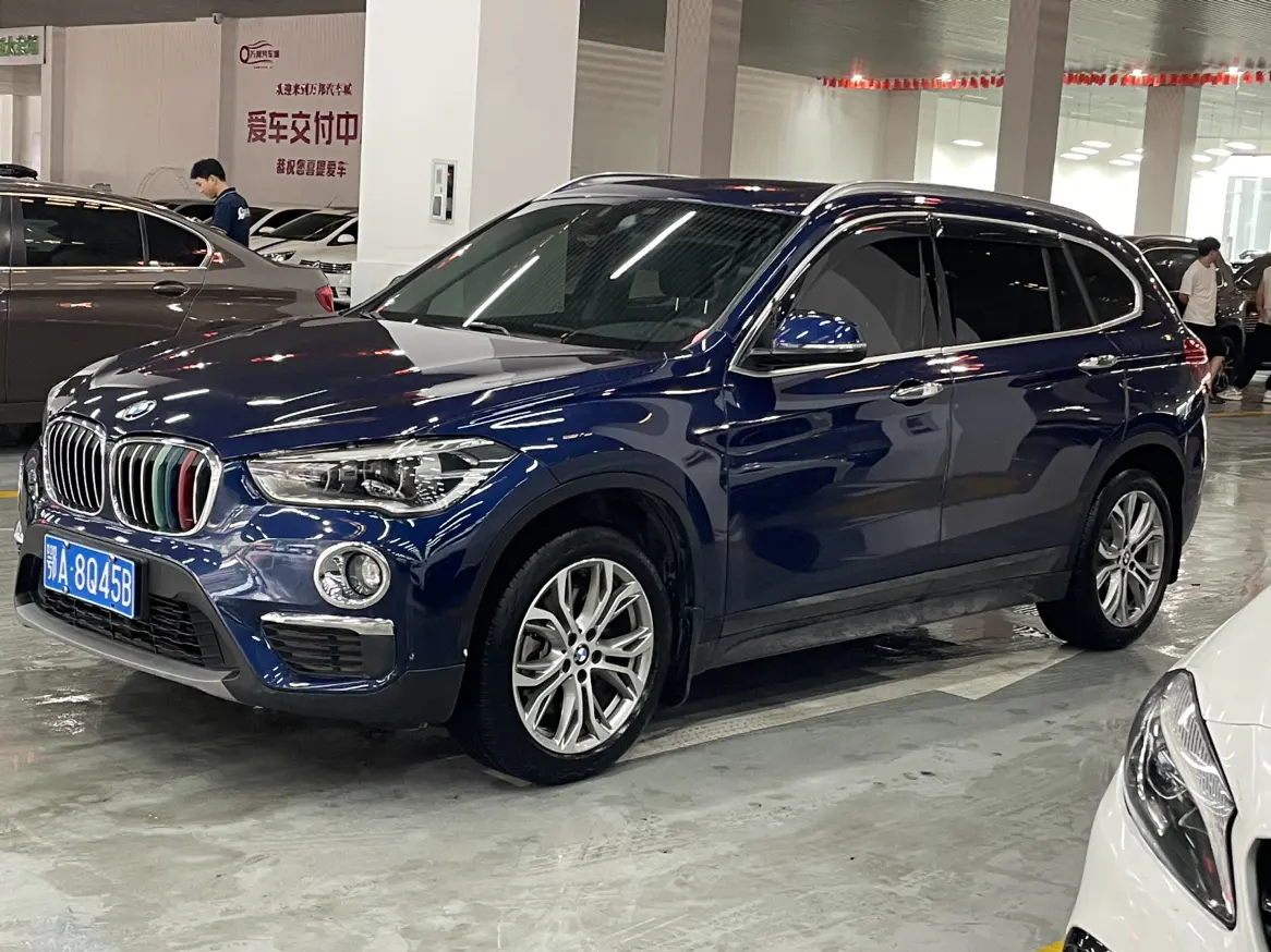 BMW X1  из Китая