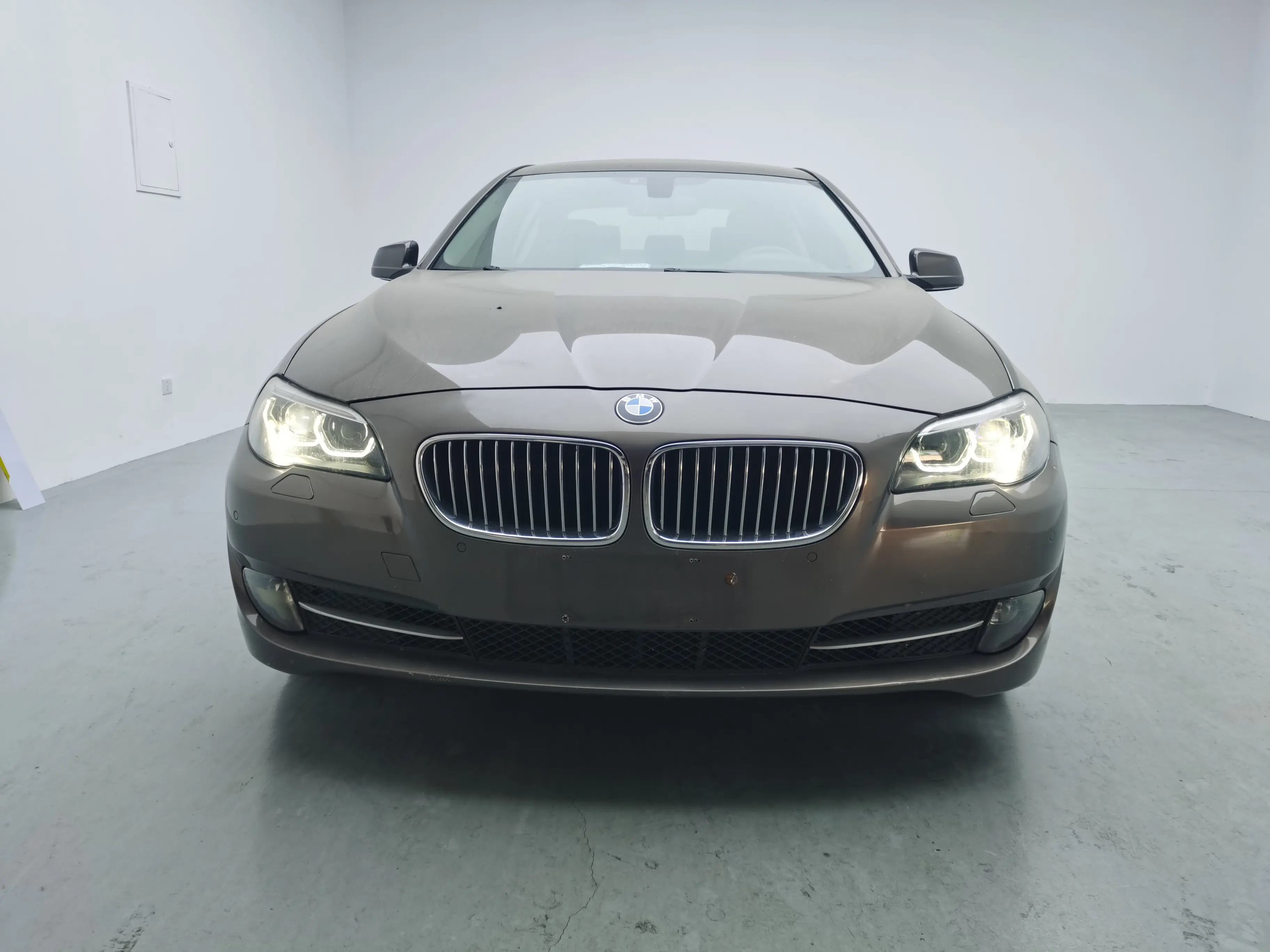 BMW 5 Series  из Китая