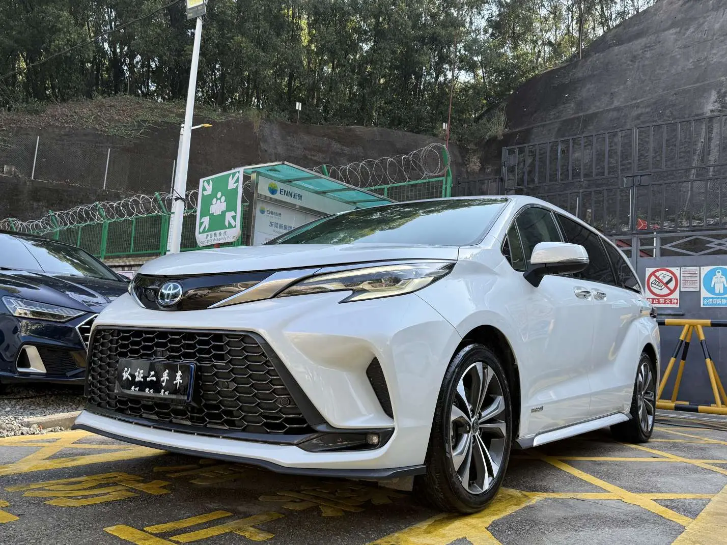 Toyota Granvia  из Китая