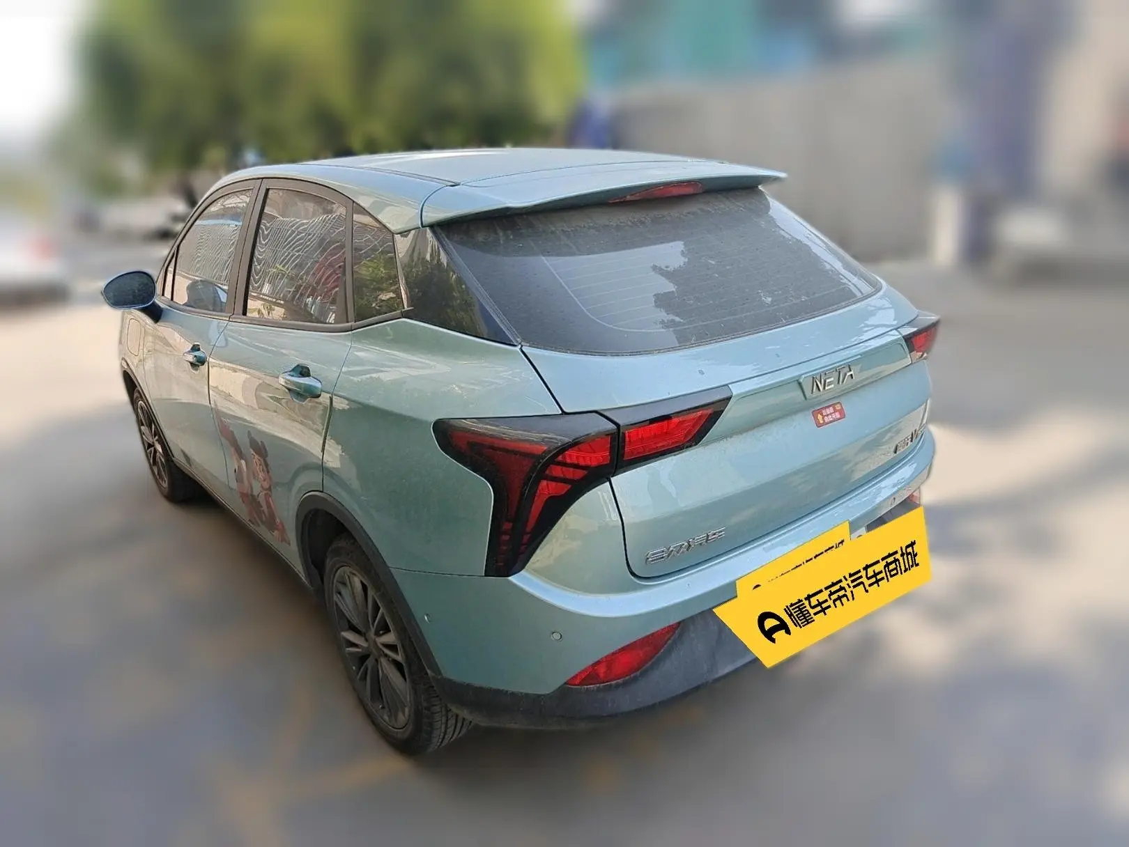 NETA Nezha V  из Китая