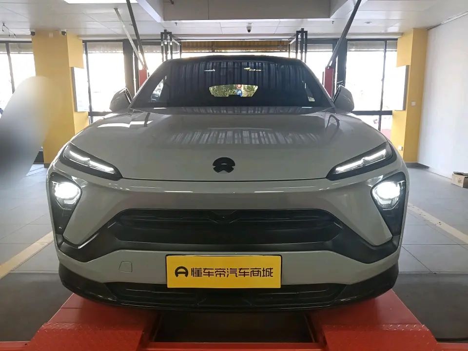 NIO EC6  из Китая