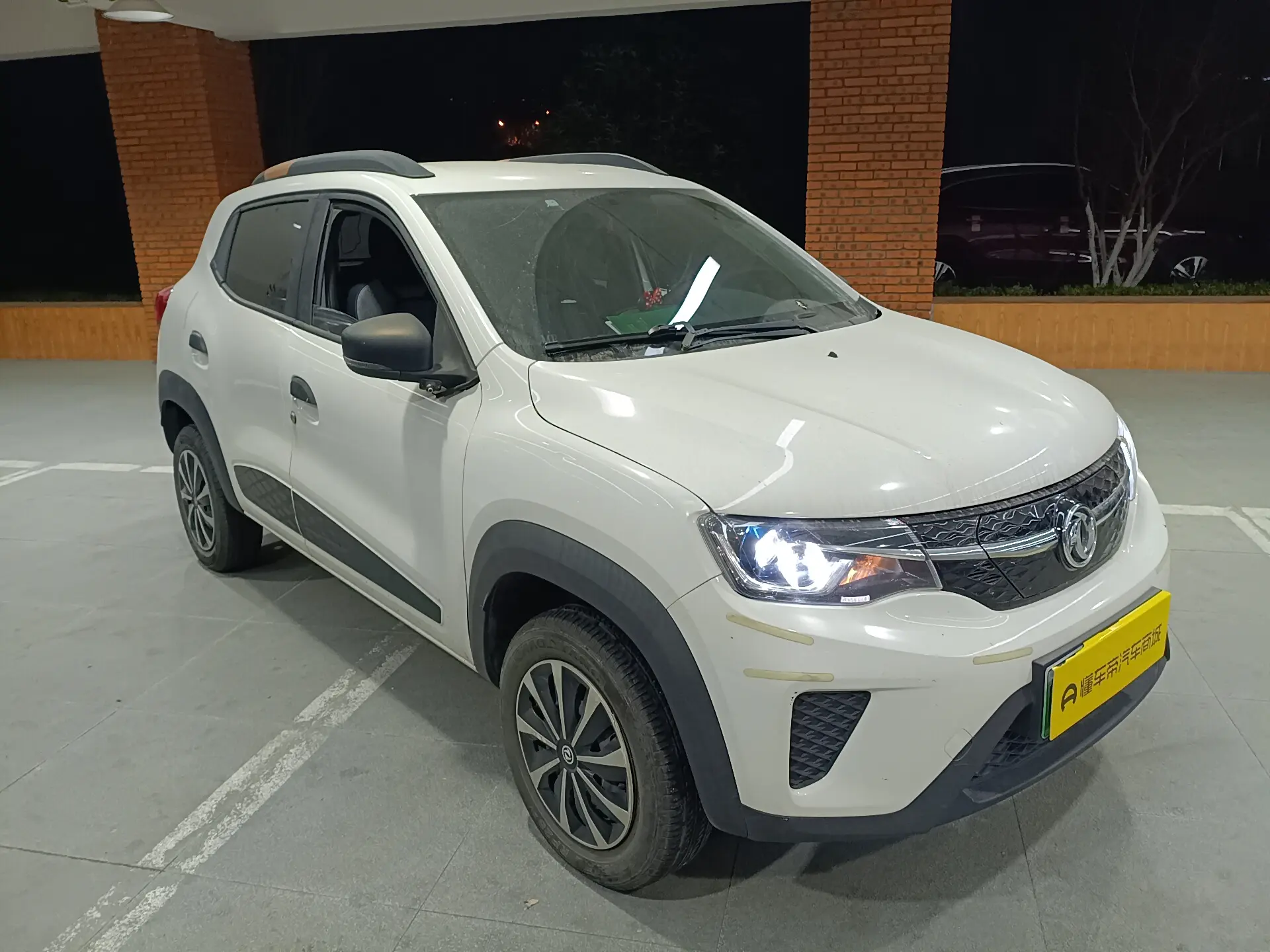 Dongfeng Nano EX1  из Китая