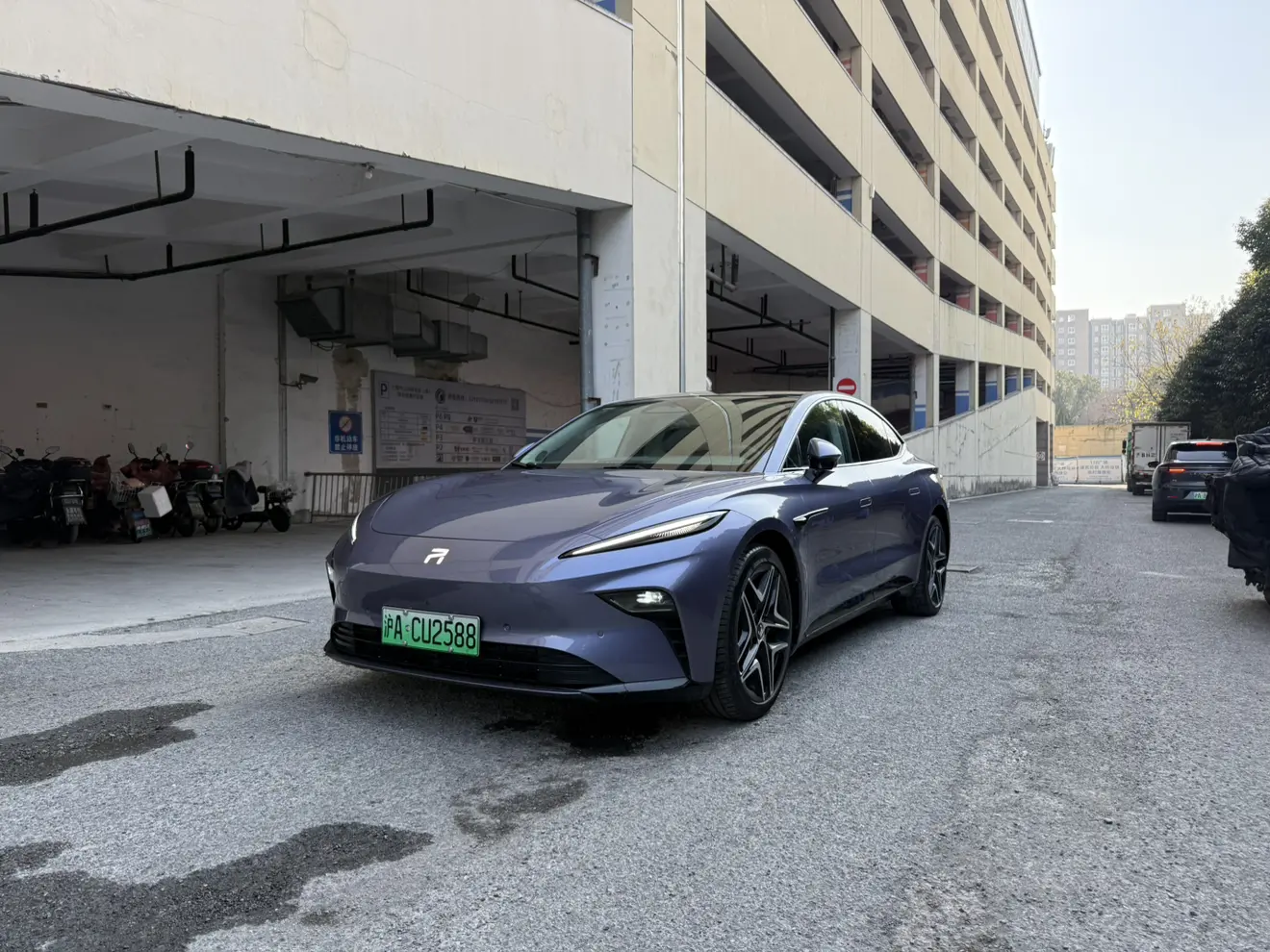 Rising Auto Feifan F7  из Китая