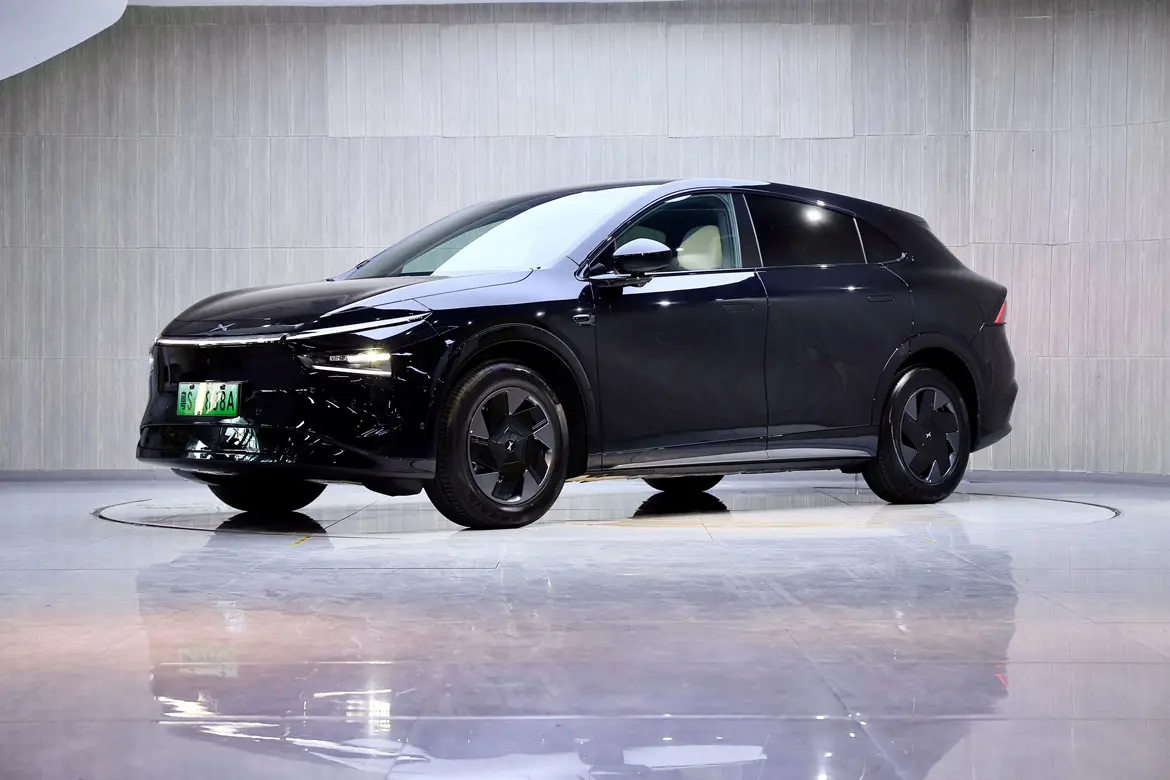 Xpeng G7  из Китая