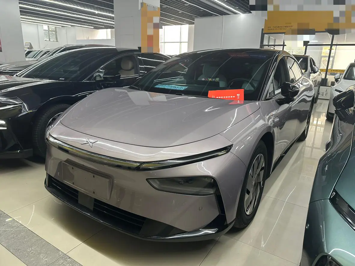 Xpeng P7+  из Китая