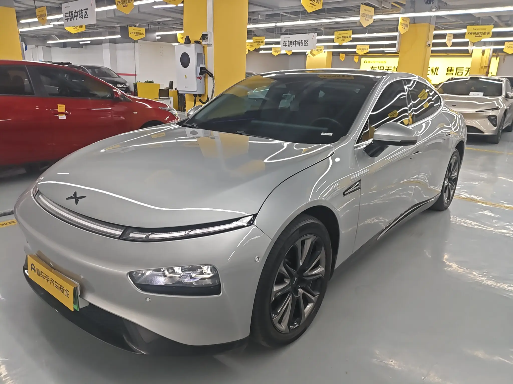 Xpeng P7  из Китая