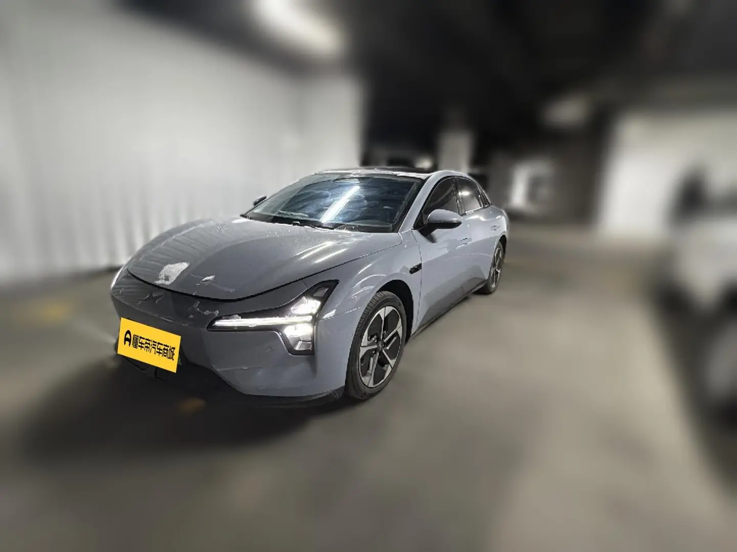 Xpeng Xiaopeng MONA M03  из Китая