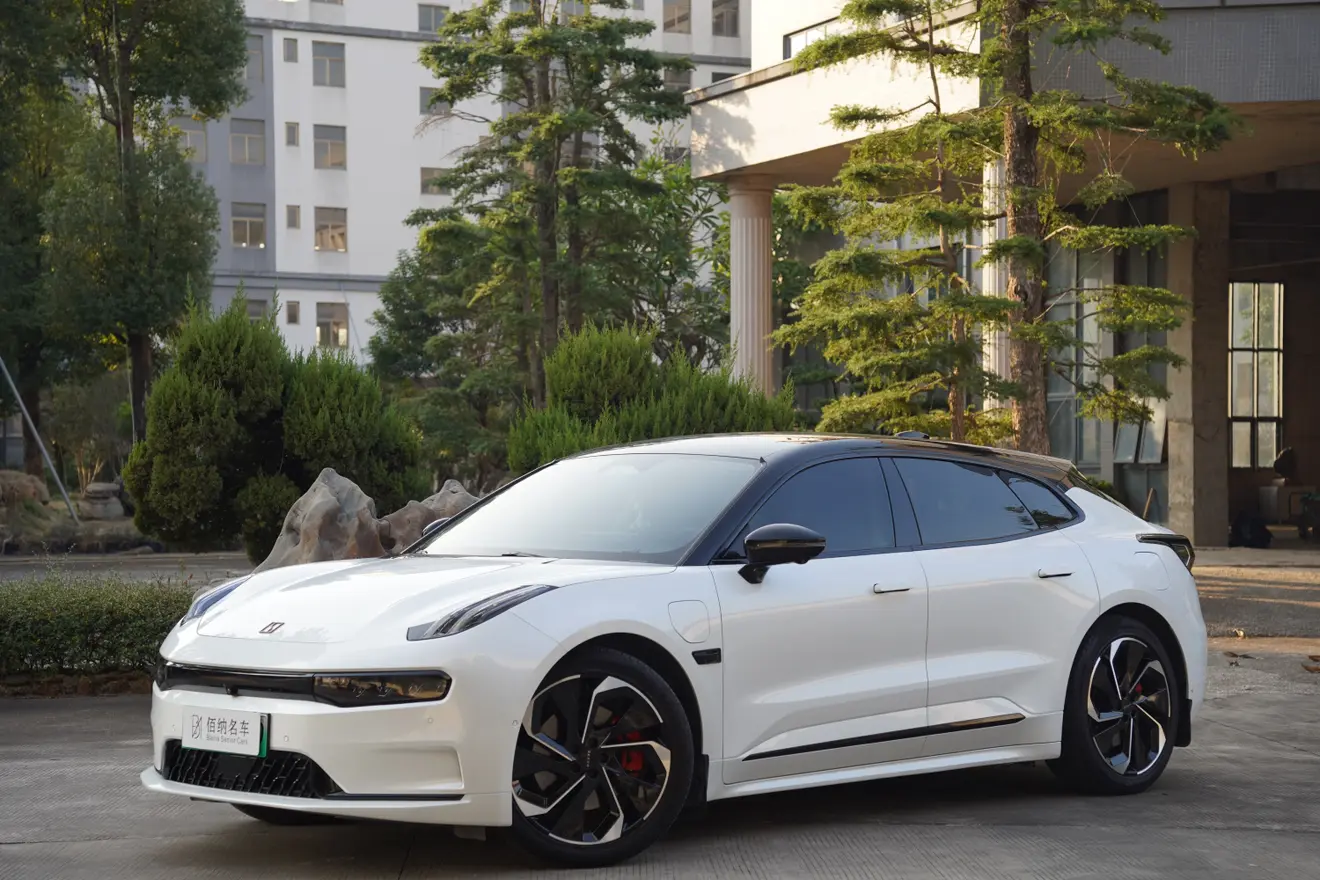 ZEEKR 001  из Китая