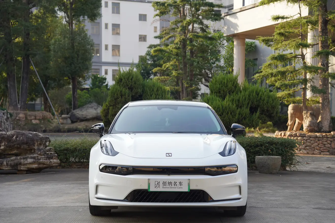 ZEEKR 001  из Китая