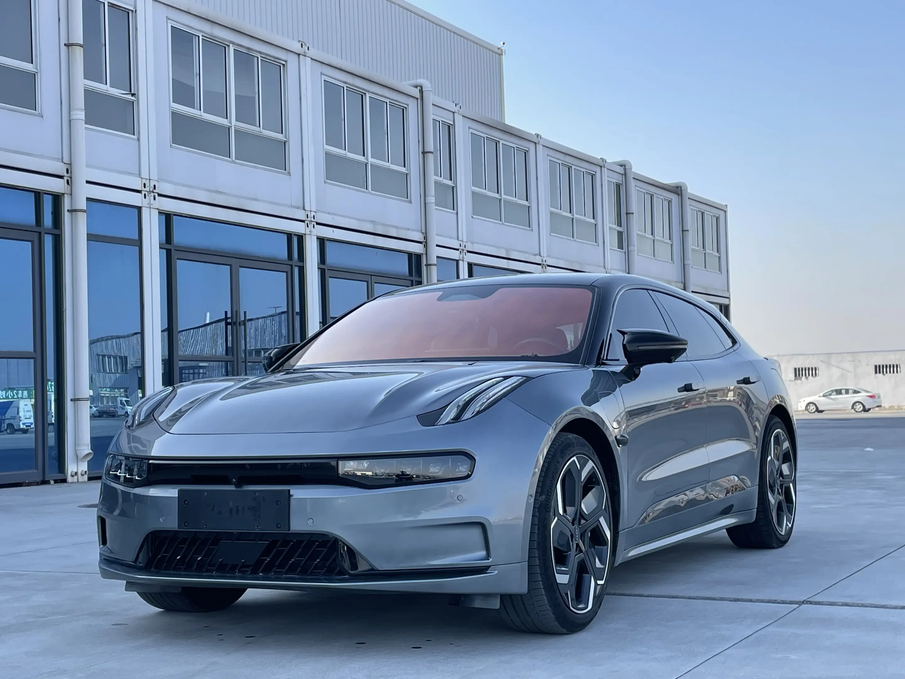 ZEEKR 001  из Китая