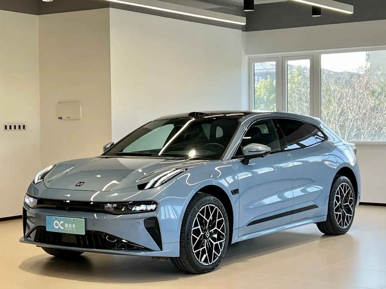 ZEEKR 001  из Китая