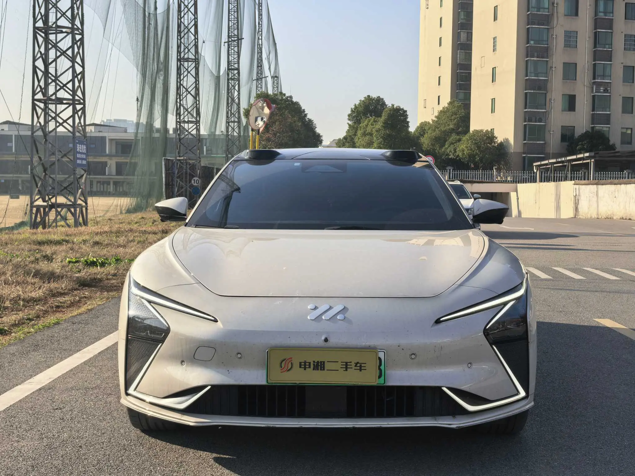 Zhiji L7  из Китая